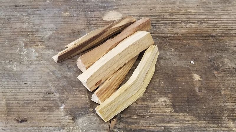 What Does Palo Santo Smell Like?